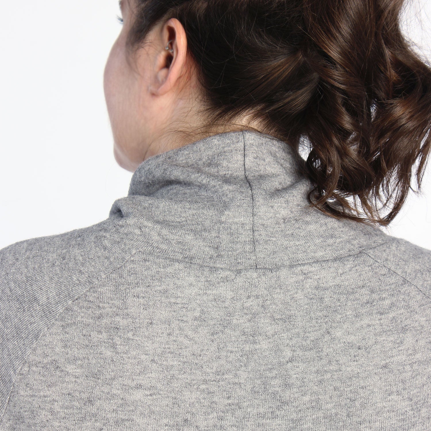 Elliot Sweater and Tee - Image 22